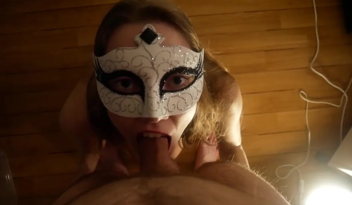 Мой первый минет на камеру