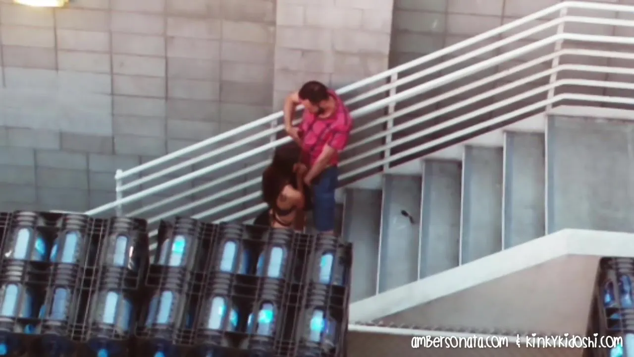 Пара застукана за минетом в Сан-Диего