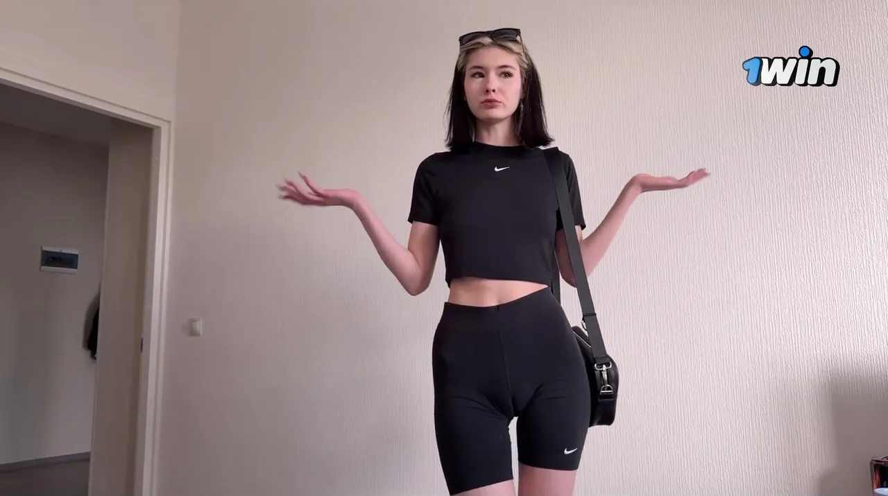 Моя девушка хотела пойти ебаться с другим, поэтому я её трахнул и не пустил